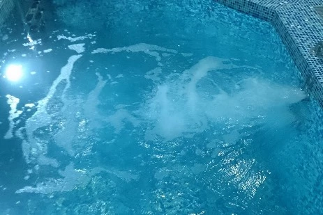 гидромассаж в бассейне