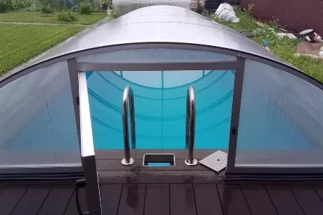 бассейн отделанный плёнкой