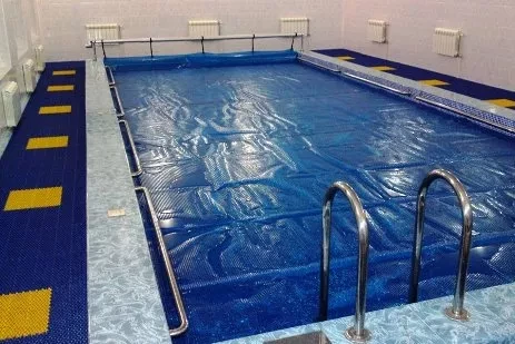 бассейн отделанный плёнкой